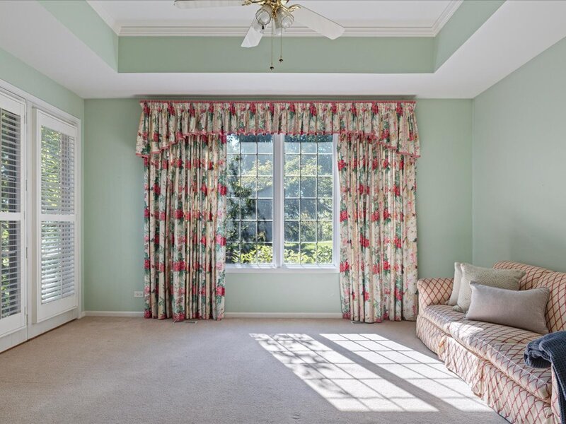2060 Claridge Court Northbrook IL 60062