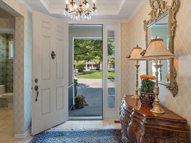2060 Claridge Court Northbrook IL 60062
