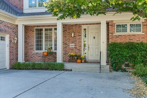 Photo of 2060 Claridge Court Northbrook IL 60062