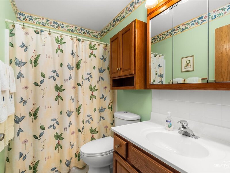 53 Silver Trail North Aurora IL 60542