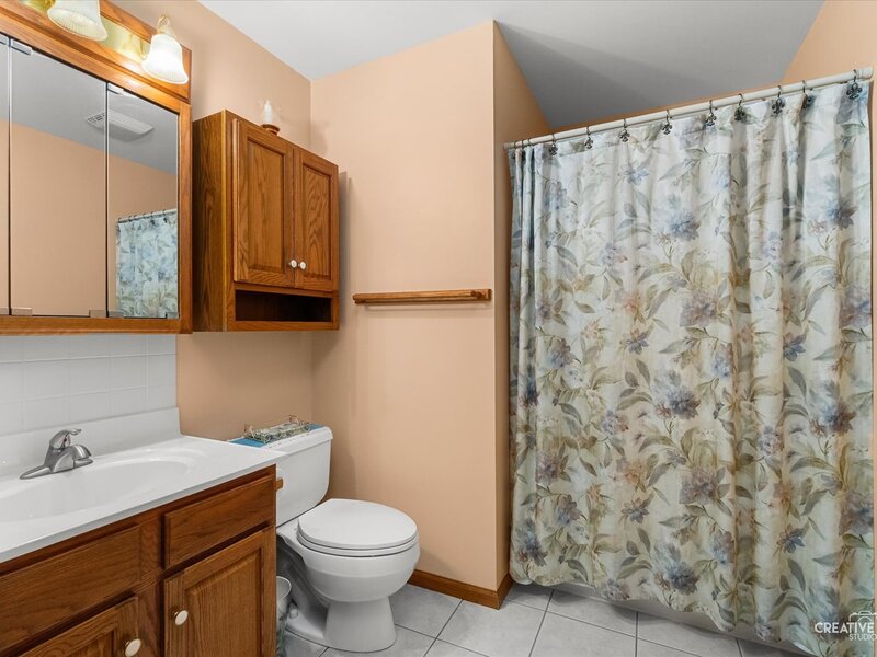53 Silver Trail North Aurora IL 60542