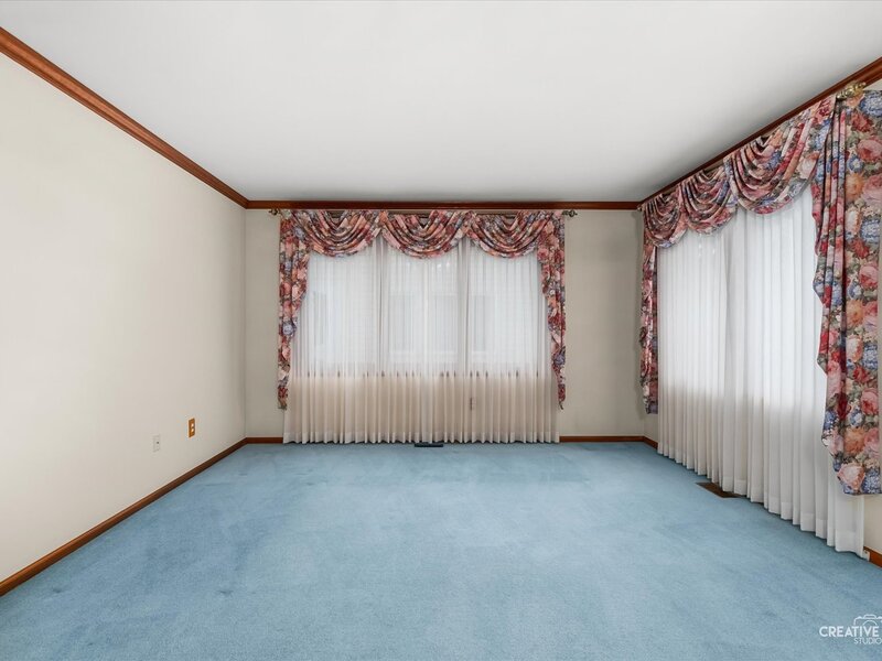 53 Silver Trail North Aurora IL 60542