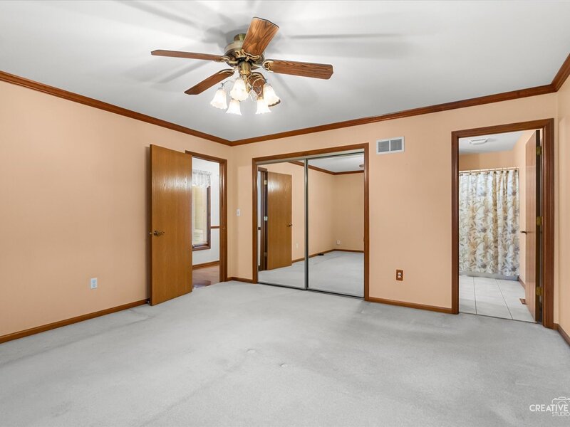 53 Silver Trail North Aurora IL 60542