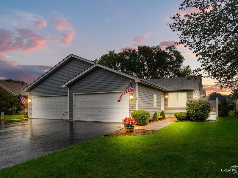 53 Silver Trail North Aurora IL 60542