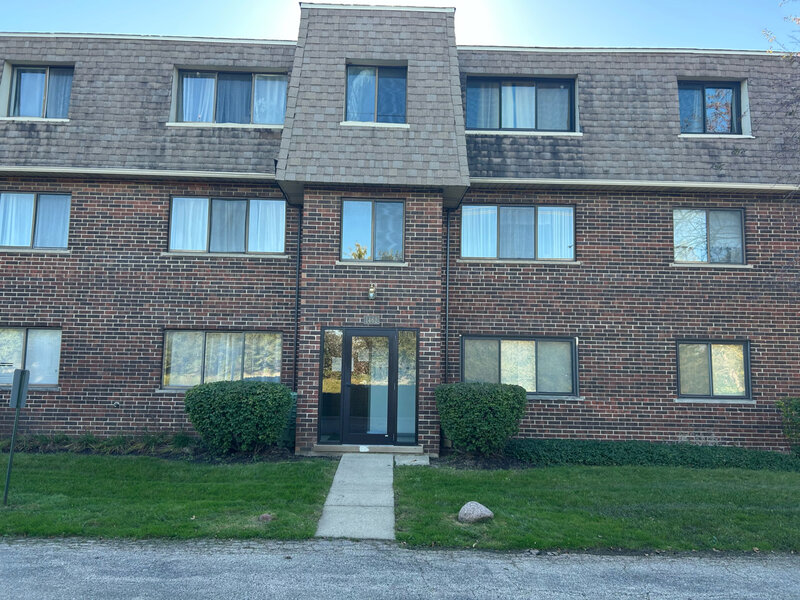 1462 Carol Court Palatine IL 60074