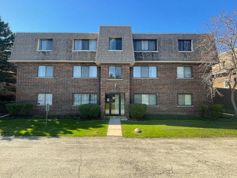 1462 Carol Court Palatine IL 60074
