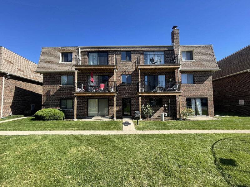1462 Carol Court Palatine IL 60074