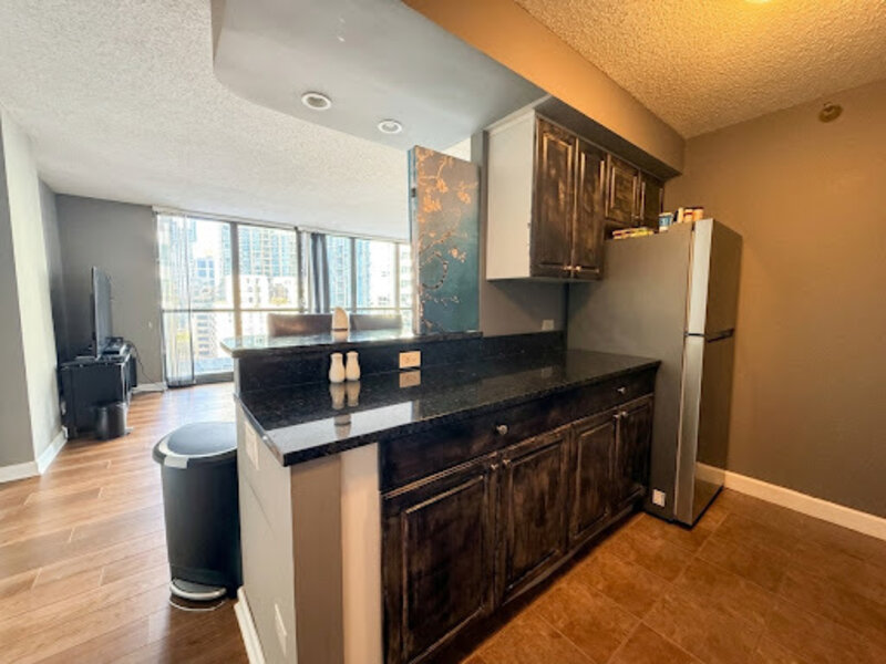 10 E Ontario Street Chicago IL 60611