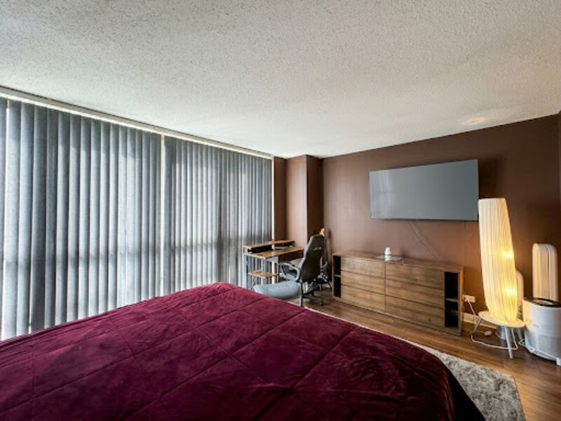 10 E Ontario Street Chicago IL 60611
