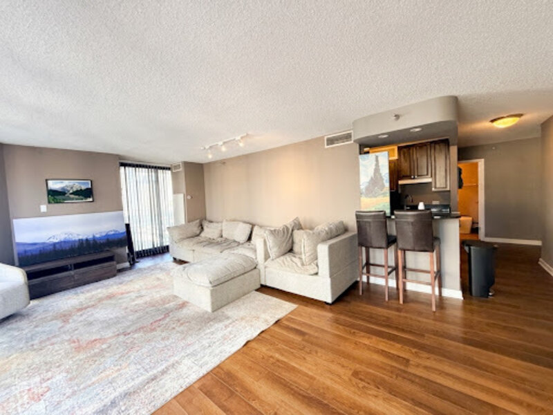10 E Ontario Street Chicago IL 60611
