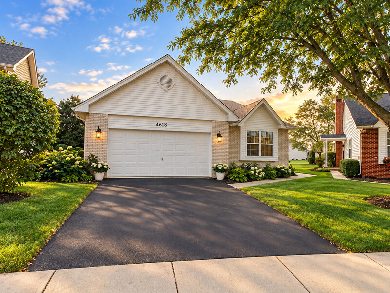 4618 Lalique Court Joliet IL 60431