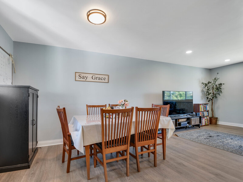 9401 S 80th Court Hickory Hills IL 60457