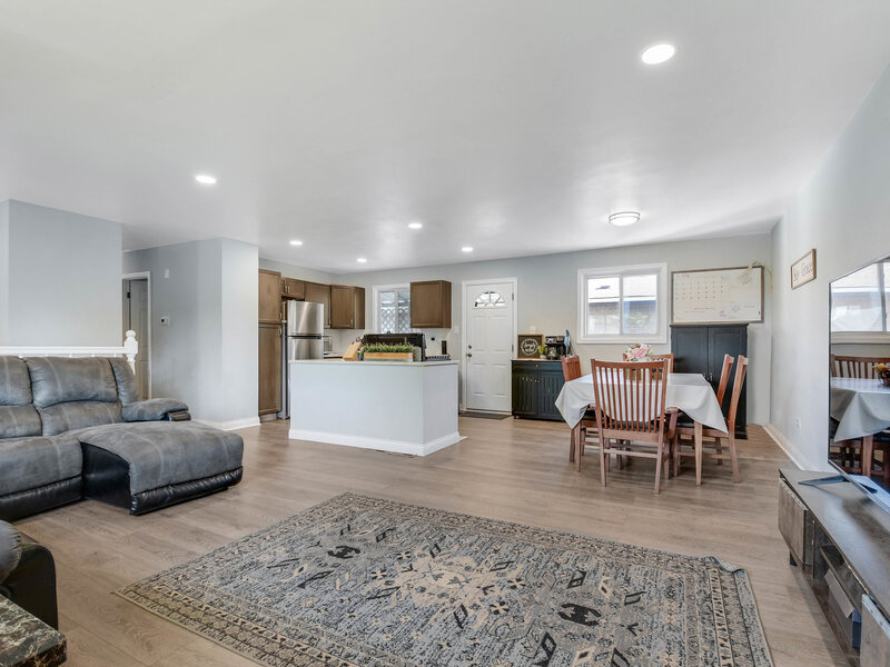 9401 S 80th Court Hickory Hills IL 60457