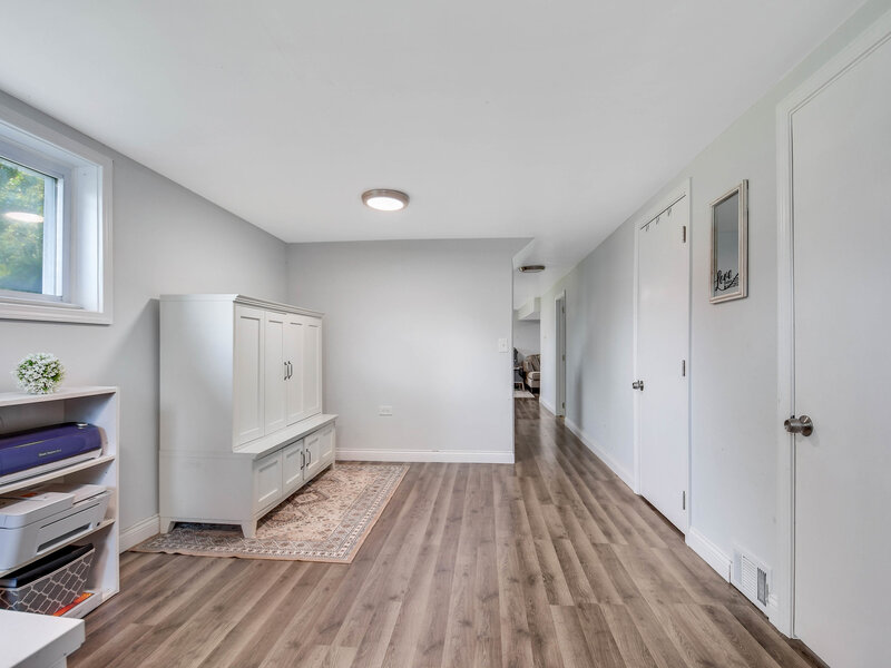 9401 S 80th Court Hickory Hills IL 60457