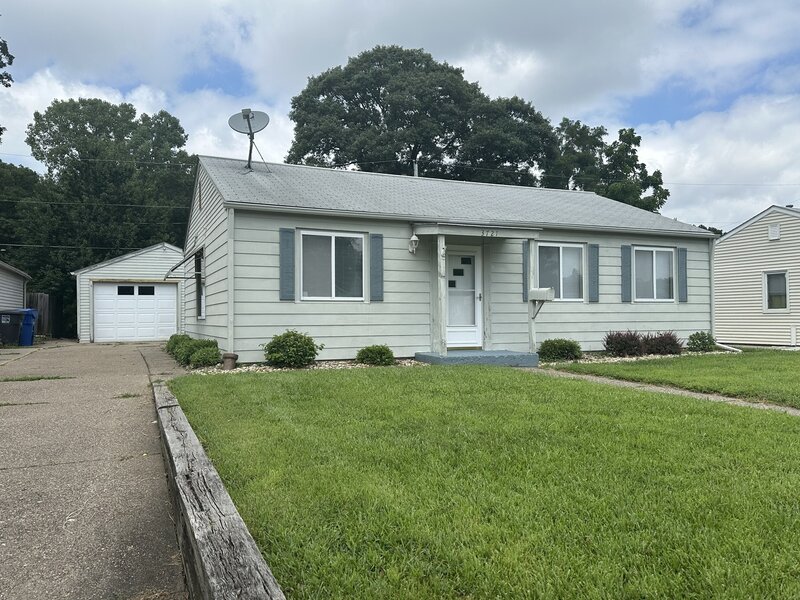 3721 13th Avenue Moline IL 61265