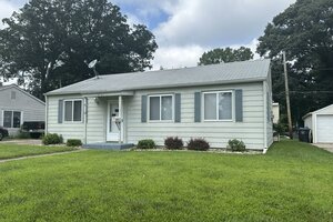 Photo of 3721 13th Avenue Moline IL 61265