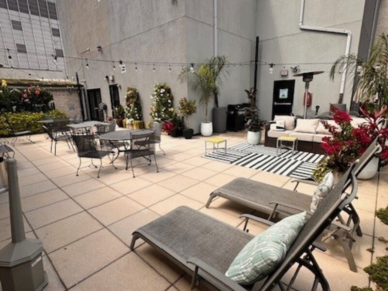 8 W Monroe Street Chicago IL 60603