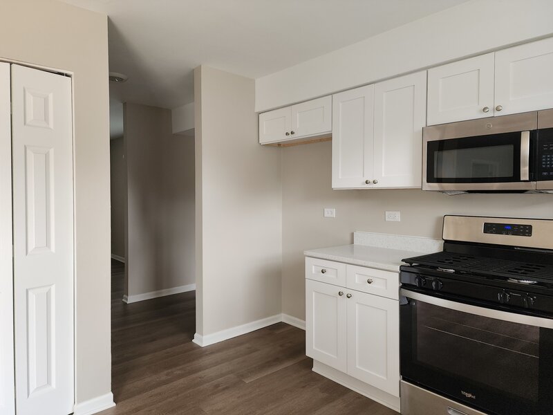 568 Rebecca Lane Bolingbrook IL 60440
