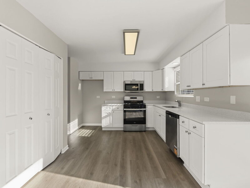 568 Rebecca Lane Bolingbrook IL 60440