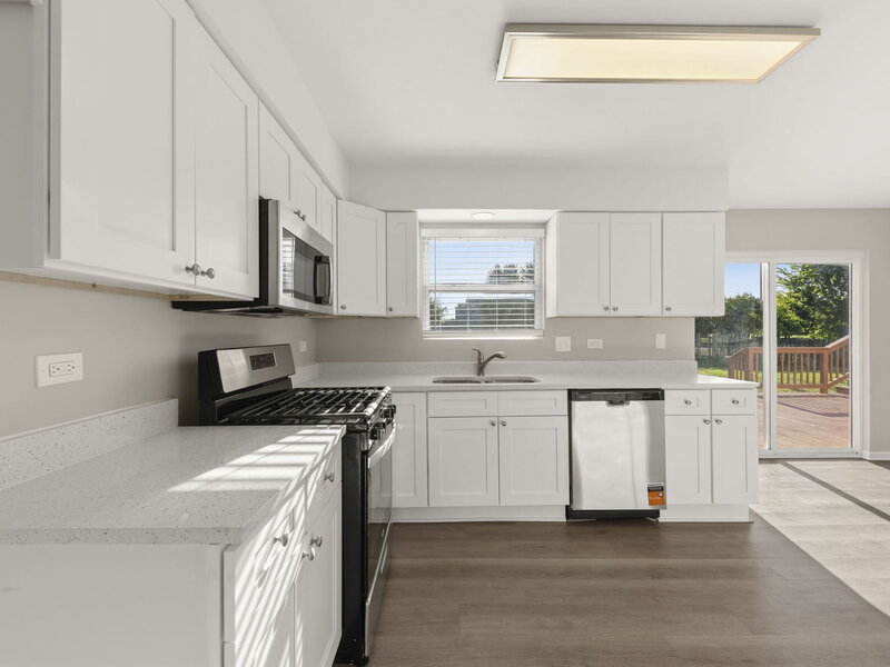 568 Rebecca Lane Bolingbrook IL 60440
