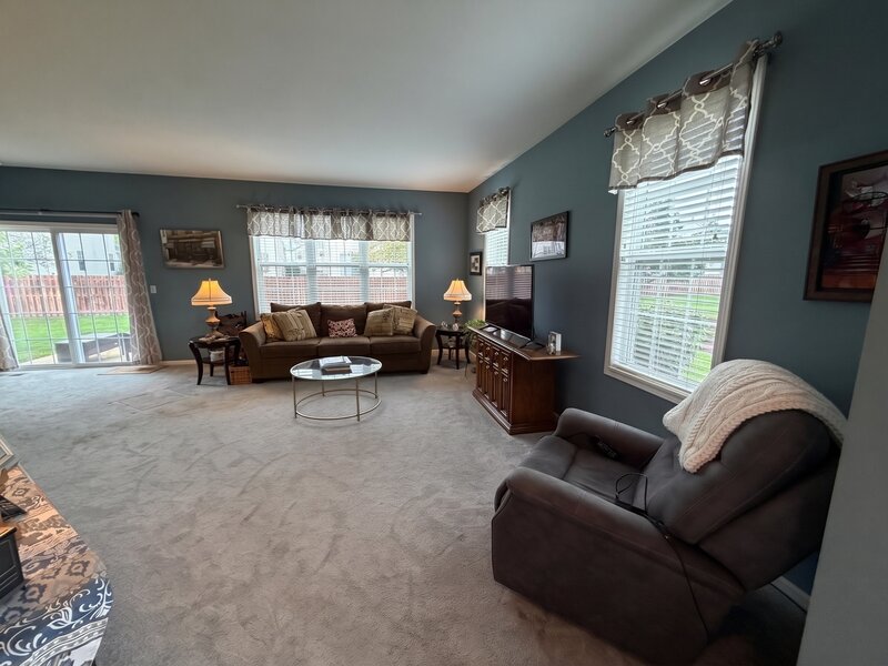 16334 Crescent Lake Drive Crest Hill IL 60403