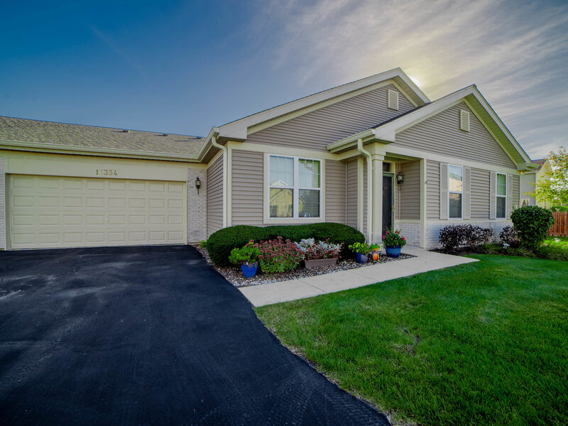 16334 Crescent Lake Drive Crest Hill IL 60403