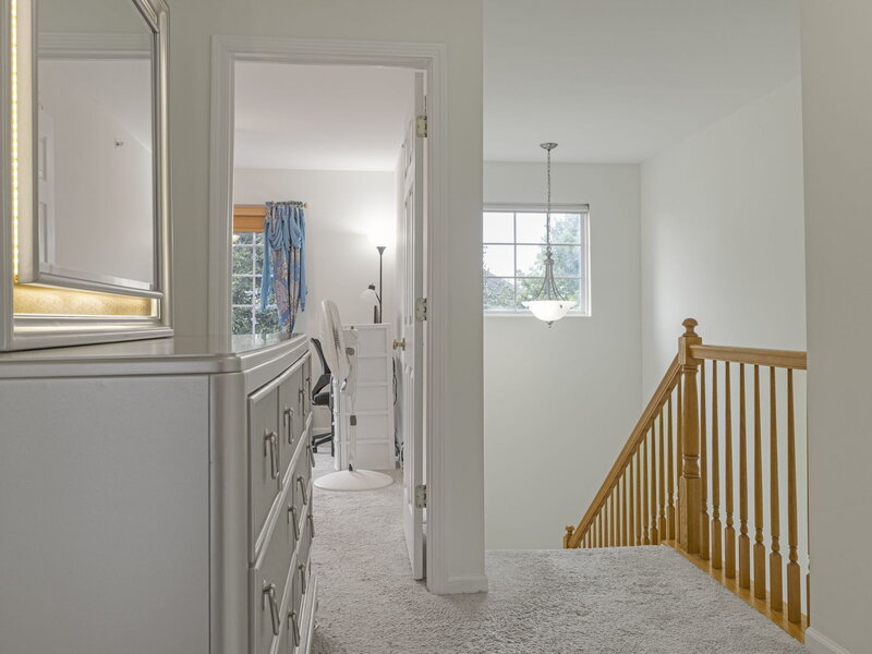 721 Hanbury Drive Des Plaines IL 60016