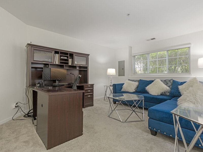 721 Hanbury Drive Des Plaines IL 60016