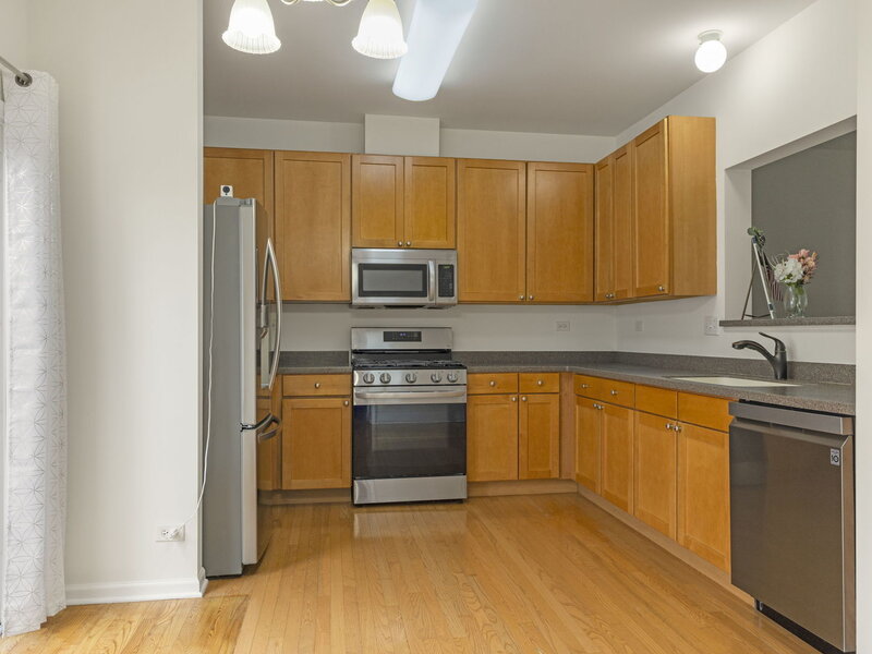 721 Hanbury Drive Des Plaines IL 60016