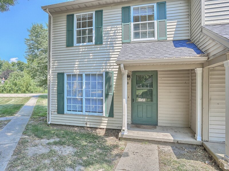 605 English Creek Court Champaign IL 61821