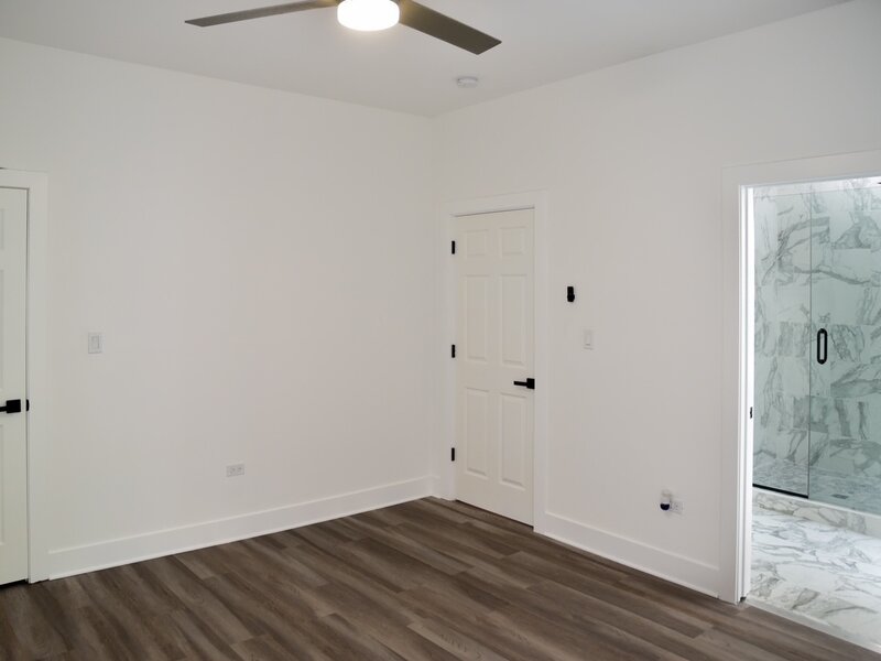 5843 S Indiana Avenue Chicago IL 60637