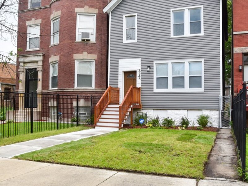 5843 S Indiana Avenue Chicago IL 60637