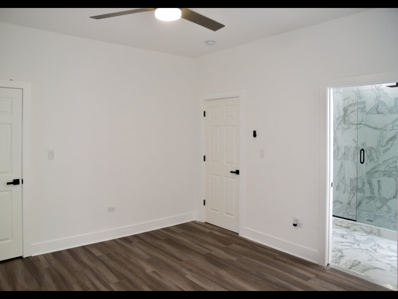5843 S Indiana Avenue Chicago IL 60637
