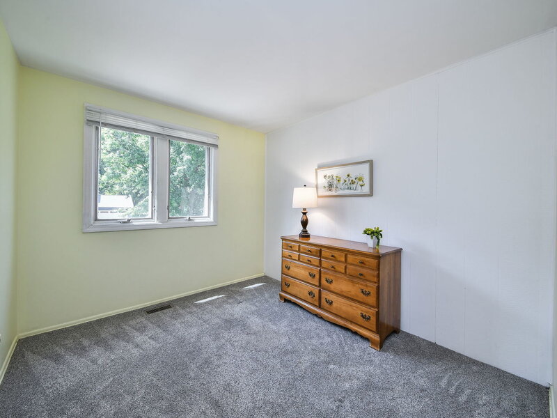 2287 Durham Drive Wheaton IL 60189