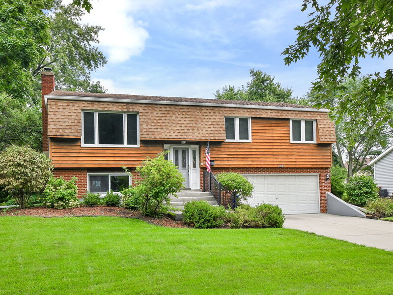 2287 Durham Drive Wheaton IL 60189
