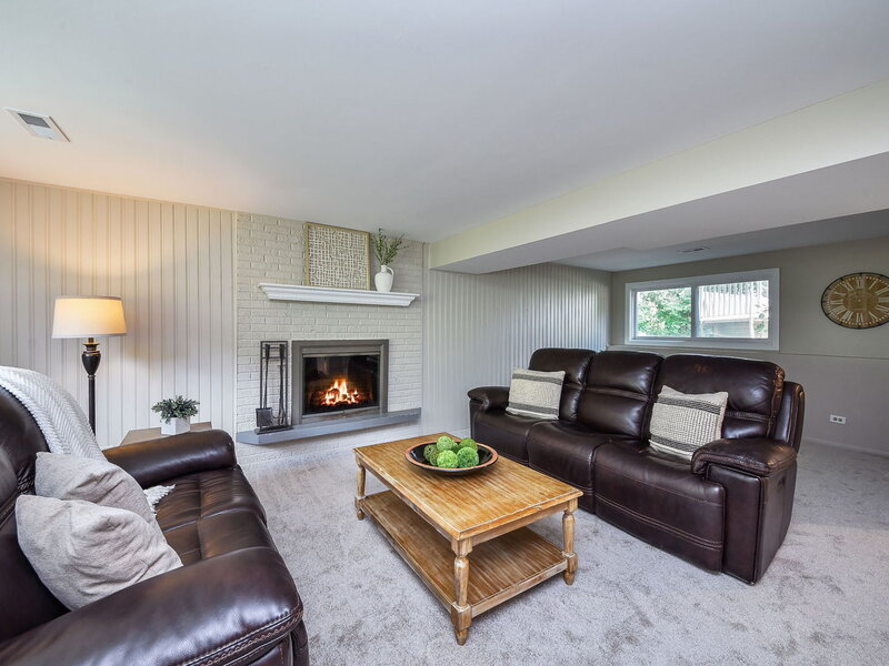 2287 Durham Drive Wheaton IL 60189