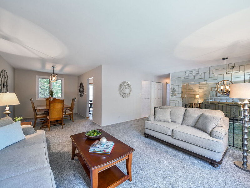 2287 Durham Drive Wheaton IL 60189