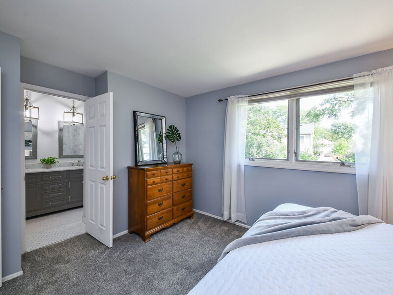 2287 Durham Drive Wheaton IL 60189