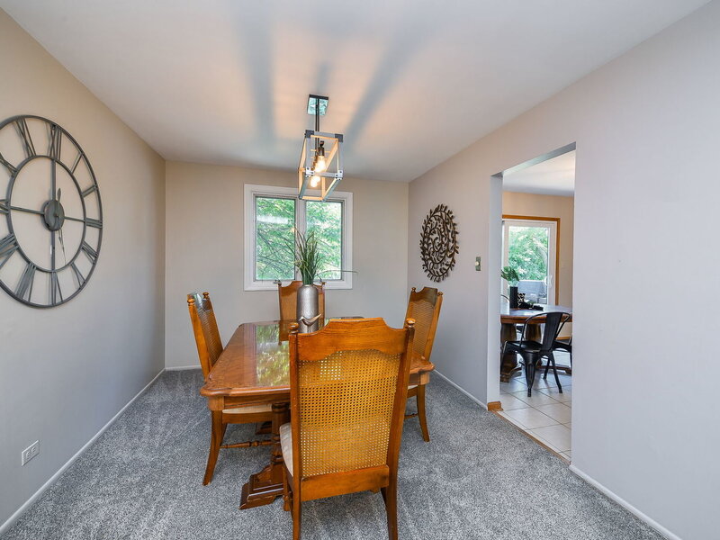 2287 Durham Drive Wheaton IL 60189