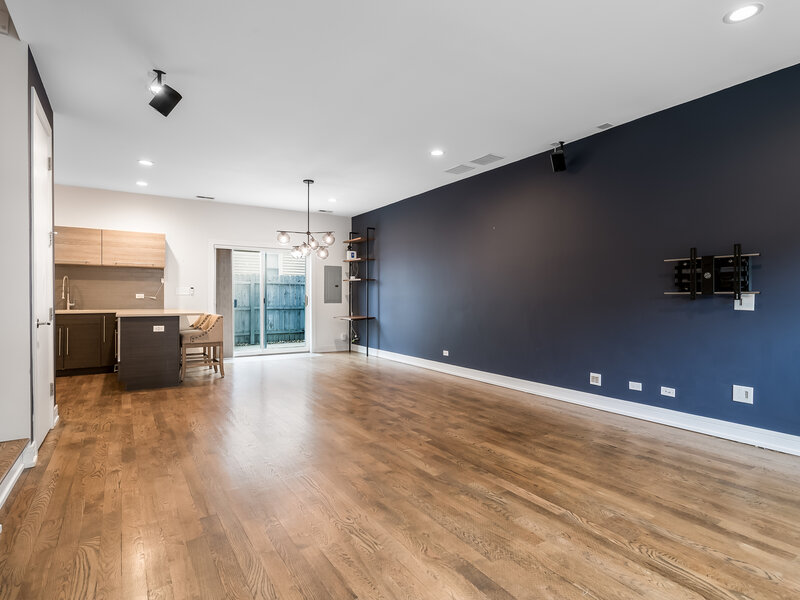 3573 W Wabansia Avenue Chicago IL 60647