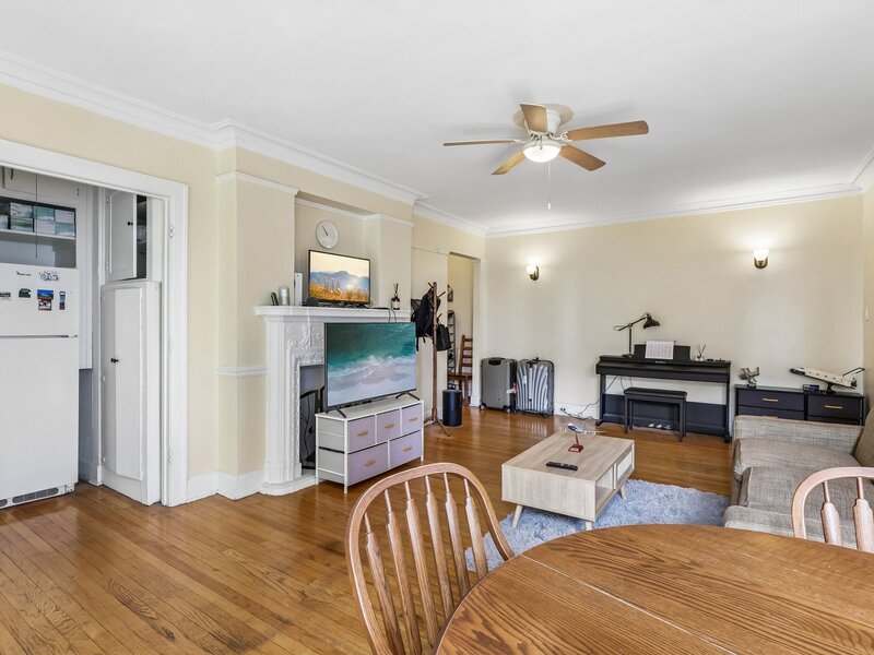 1755 E 55th Street Chicago IL 60615