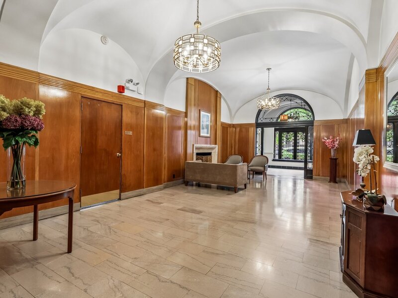1755 E 55th Street Chicago IL 60615