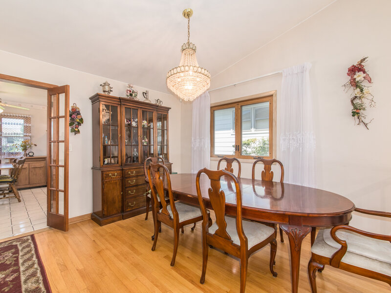 8432 W Amelia Drive Niles IL 60714