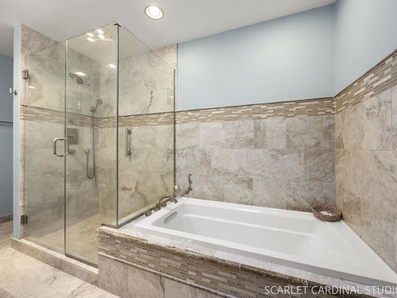 27200 W Lakeview Drive South Drive Lake Barrington IL 60084
