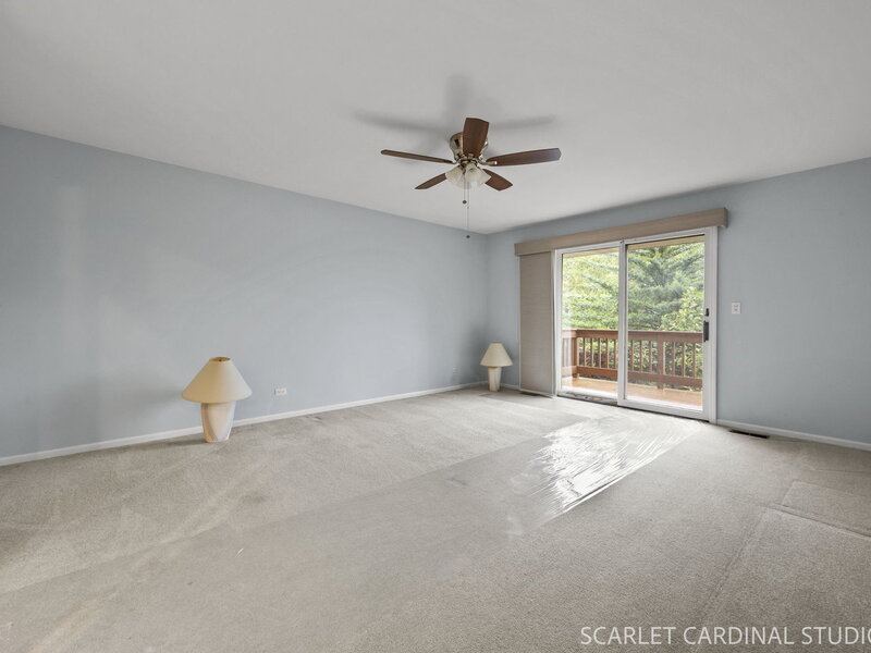 27200 W Lakeview Drive South Drive Lake Barrington IL 60084