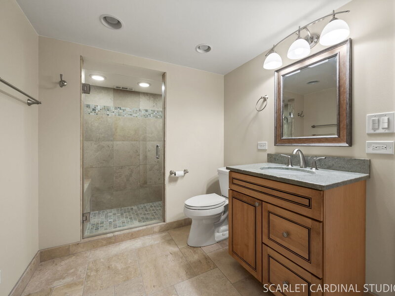 27200 W Lakeview Drive South Drive Lake Barrington IL 60084