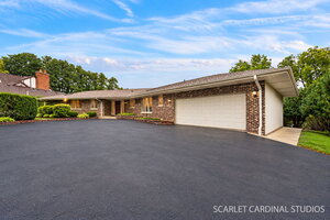Photo of 27200 W Lakeview Drive South Drive Lake Barrington IL 60084