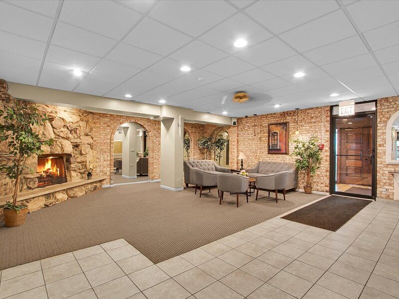 7525 W Lawrence Avenue Harwood Heights IL 60706
