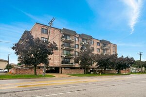 Photo of 7525 W Lawrence Avenue Harwood Heights IL 60706 Unit 505