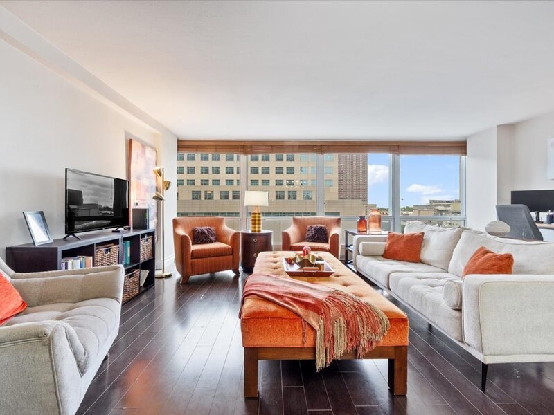 330 W Diversey Parkway Chicago IL 60657